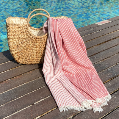 Hamamdoek
Breton 
Dark Red