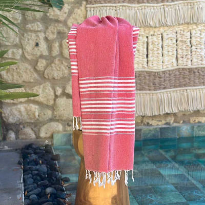 Hamamdoek
Travel 
Red