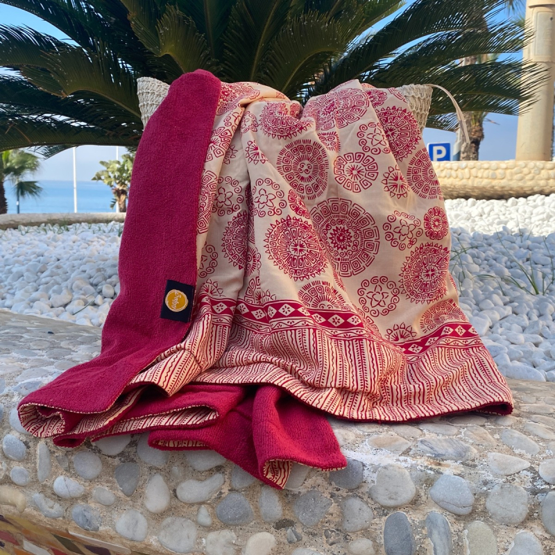 Batik Strandlaken
Aztec
Red